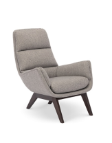 Кресло Орхус на деревянных опорах в ткани 1 категории Кресло Орхус на деревянных опорах в ткани 1 категории