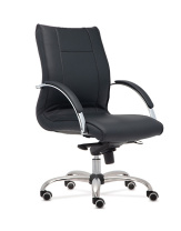 Кресло Chick с низкой спинкой на крестовине с колесами в ткани 1 категории Кресло Chick с низкой спинкой на крестовине с колесами в ткани 1 категории