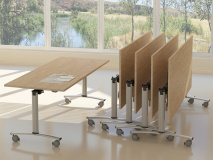 Мобильные складные столы для переговоров и тренингов