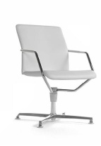 Кресло Toledo с низкой спинкой на крестовине с глайдерами в ткани 1 категории Кресло Toledo с низкой спинкой на крестовине с глайдерами в ткани 1 категории