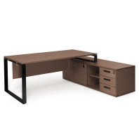 EXE Стол руководителя на опорной тумбе L209 черн 101 105  EXE Стол руководителя на опорной тумбе L209 черн 101 105